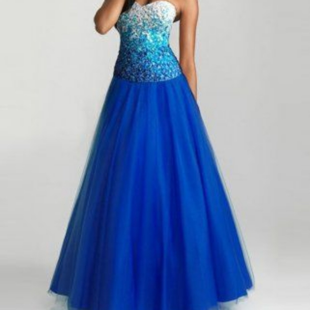 Night moves size 14 ball gown